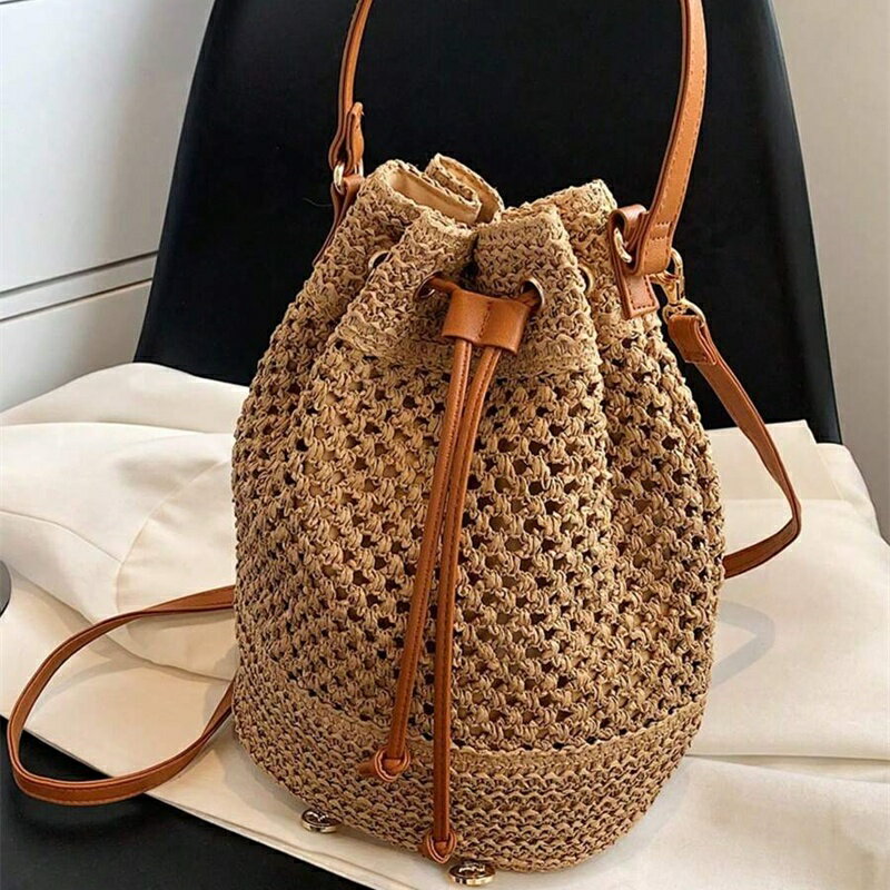【夏新作】レディース ドローストリング ストローバッグ 巾着型 バケツ型 ショルダーバッグ 斜めがけ 軽量 カジュアル ナチュラル かわいい おしゃれ リゾート 海 夏コーデ 小さめ 旅行用 通勤 通学