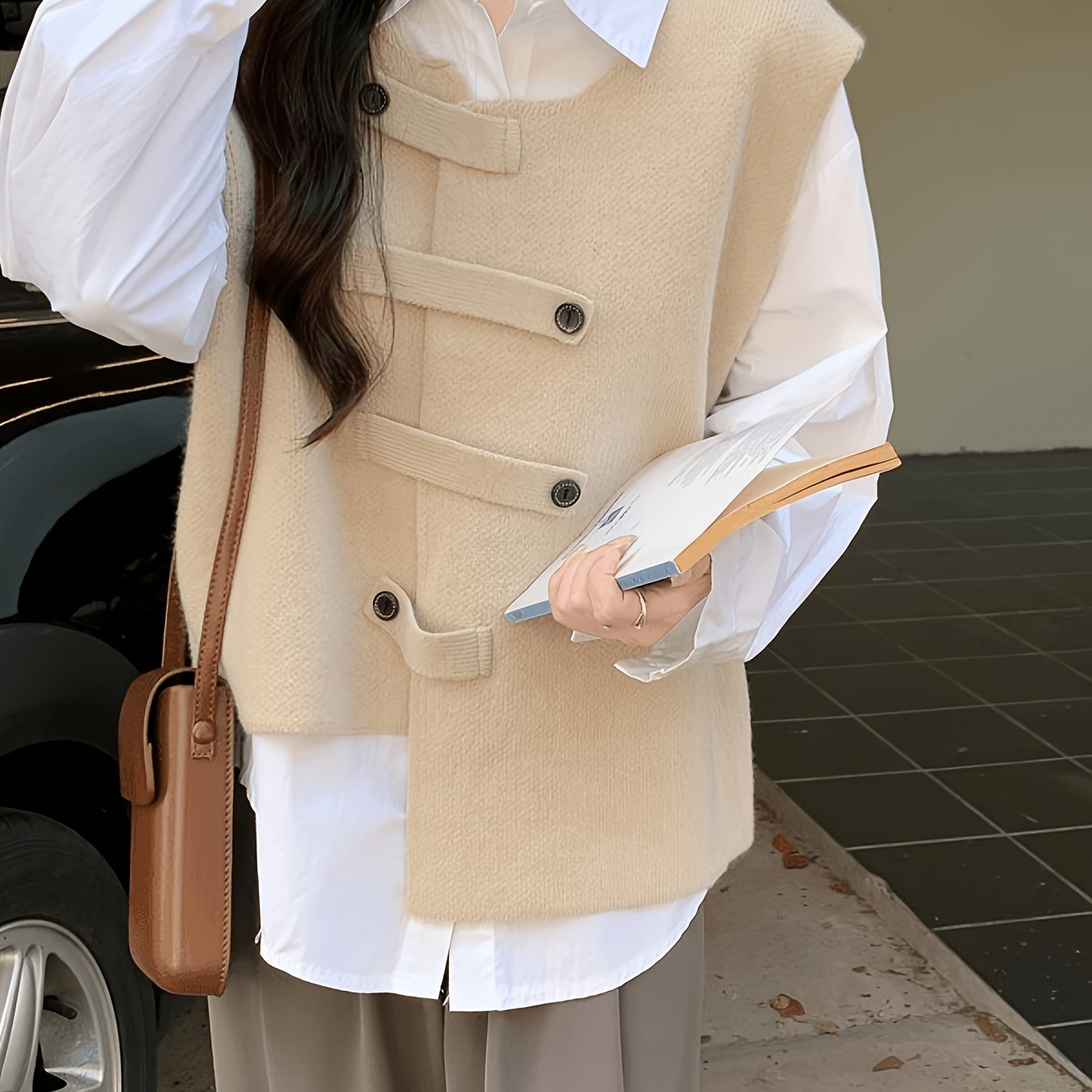 無地のシングルブレストトップス、エレガントなキャップスリーブニットトップス、春と秋のレディースウェアのサムネイル