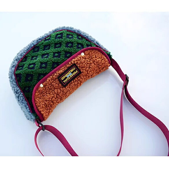 【オリジナルデザイン】秋冬毛糸ショルダーバッグ　小衆ブランド　格子柄×配色レトロ　ふわふわ個性派..