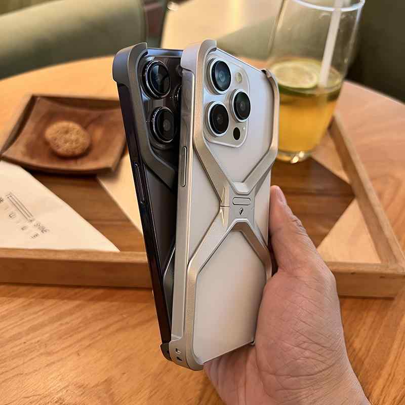 Rakuten - iphone アイフォン 15promax iPhone14promax 13promax 12 高級感 放熱 メンズ レディース