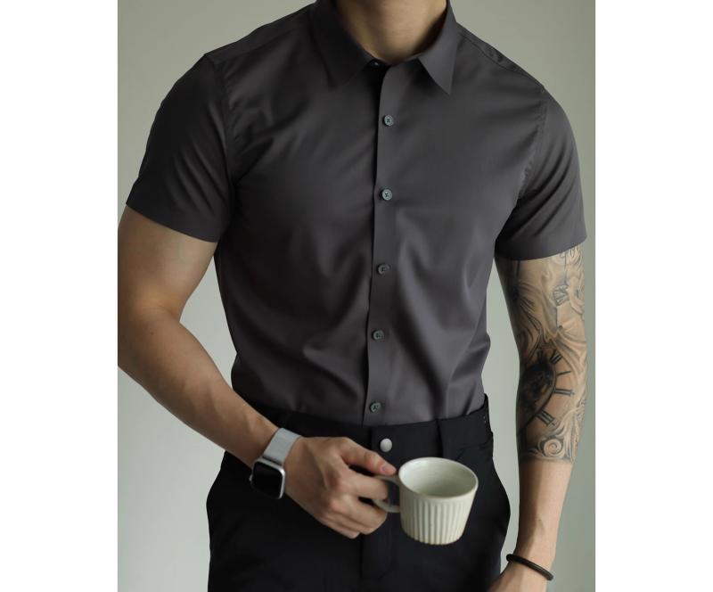 メンズ ファッション 春 夏 秋 冬 かっこいい オシャレ モテ 男性用 紳士服 服 韓国 シンプル ブラック テクノロジー スリープ ルーフ 生地 シームレス 半袖 シャツ カジュアル ビジネス スリム 防 シワ 春夏