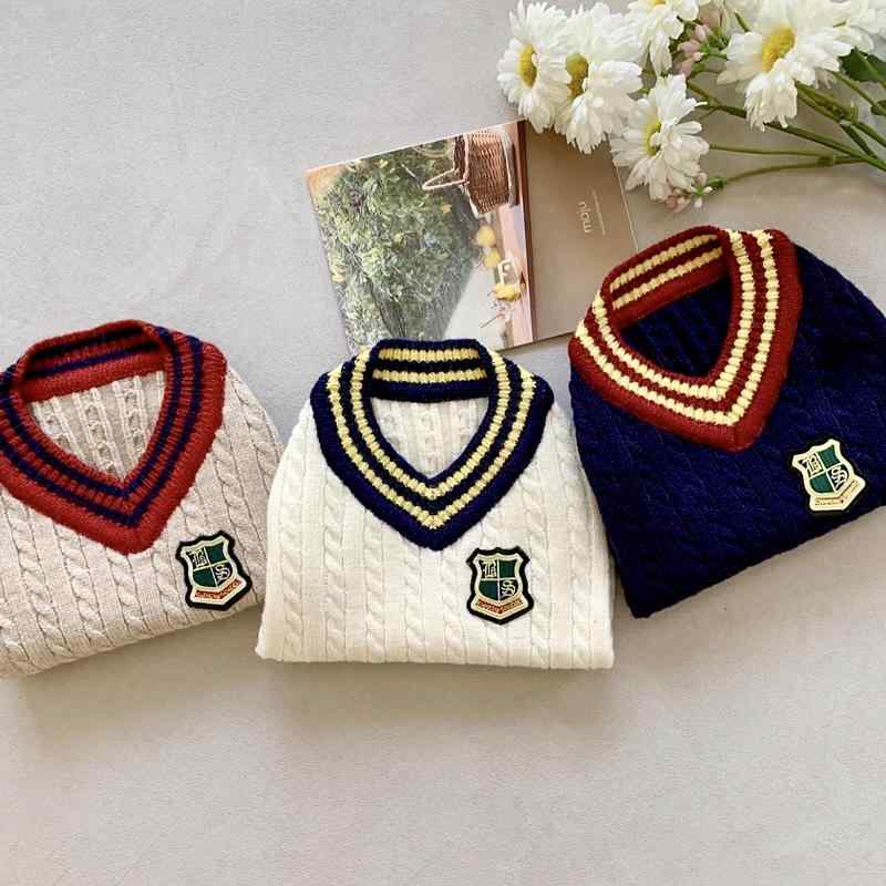 ドッグウェア 秋冬 ペット 犬 猫 服 散歩 かわいい おしゃれ 衣装 セーター ニット ベスト 制服 暖かい..