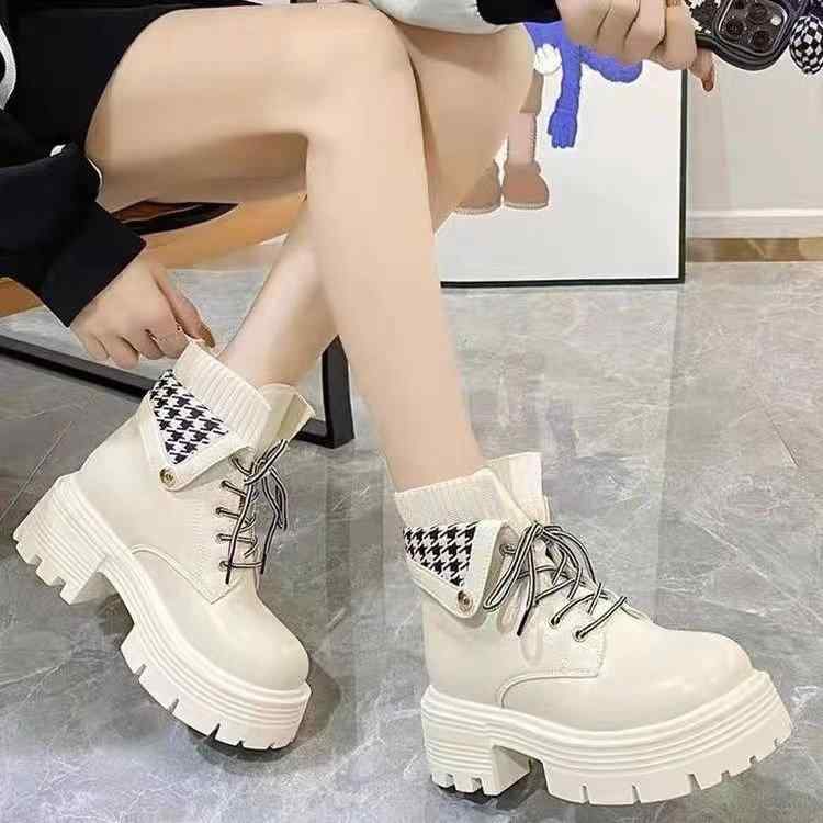 女性 韓国 おすすめ 秋冬 レディース ファッション かわいい おしゃれ シンプル 靴 ブーツ ベルベット ショート 英国 紐 千鳥格子 暖かい 防寒 ふわふわ 厚底 ハイカット