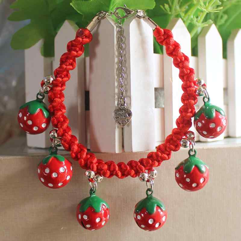 おすすめ 犬 猫 ペット グッズ かわいい おしゃれ 首輪 装飾 ネックレス イチゴ ベル 鈴 安全 シンプル ストロベリー