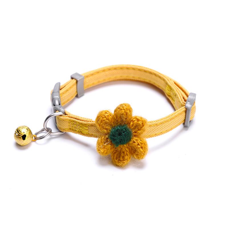 おすすめ 犬 猫 ペット グッズ かわいい おしゃれ 首輪 装飾 鈴 ベル 調節可能 ベルト 安全 シンプル ニット 花