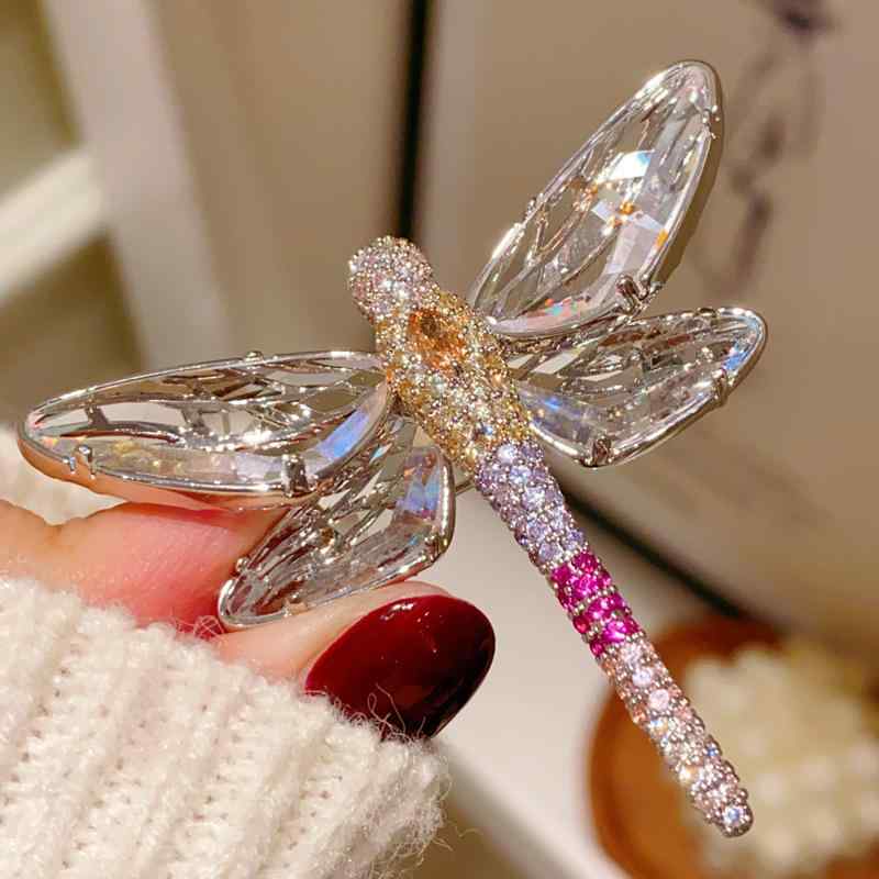 ギフト 母の日 敬老 プレゼント レディース ファッション 女性 装飾 おしゃれ かわいい アクセサリー ジュエリー ブローチ コサージュ エレガント 高級 韓国 キラキラ ラインストーン クリスタル トンボ ピン パール
