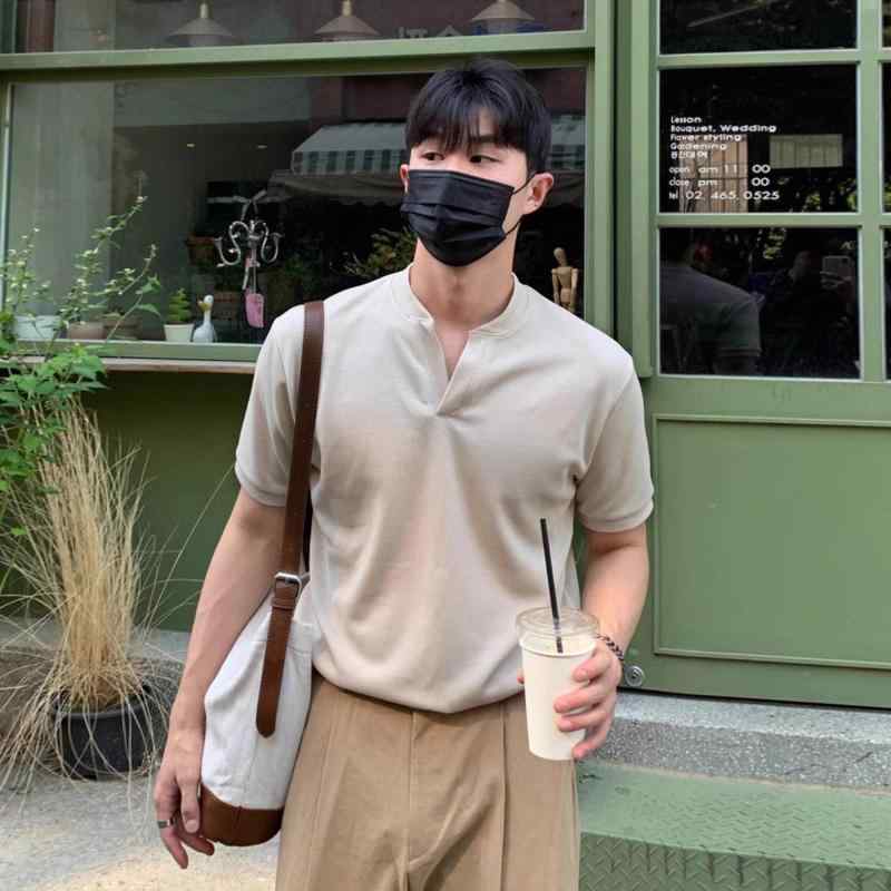乐天商城 - メンズ ファッション 春夏 秋冬 かっこいい オシャレ モテ 男性用 紳士服 服 韓国 シンプル 大人 韓国 ヘンリーネック シャツ Vネック 半袖 T シャツ 男性 夏 無地 綿 シンプル セーター カジュアル 半袖 T シャツ トップ