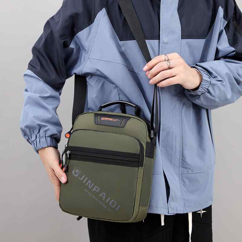 メンズ ファッション 春夏 秋　冬 かっこいい おしゃれ モテ 男性 紳士 バッグ 鞄 韓国 おすすめ メッセンジャー アウトドア レジャー 通勤 通学 多機能 ショルダー シンプル カジュアル 大容量 収納
