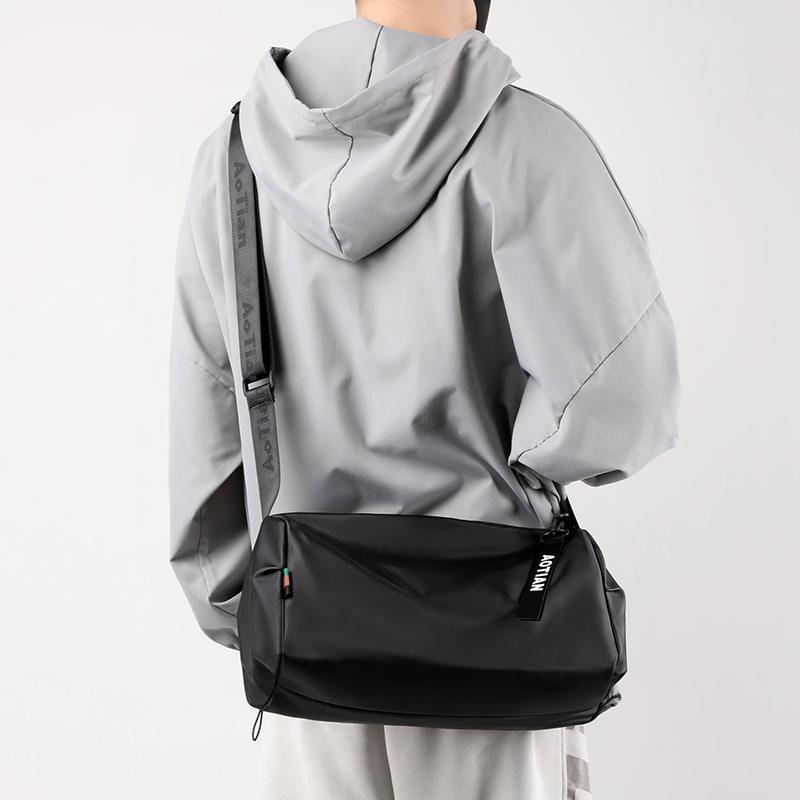 メンズ ファッション 春夏 秋　冬 かっこいい おしゃれ モテ 男性 紳士 バッグ 鞄 韓国 おすすめ ショルダー メッセンジャー カジュアル シンプル 高級 大容量 スポーツ アウトドア