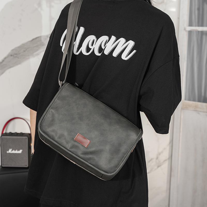メンズ ファッション 春夏 秋　冬 かっこいい おしゃれ モテ 男性 紳士 バッグ 鞄 韓国 おすすめ レトロ ショルダー スクエア シンプル 高級 カジュアル メッセンジャー 柄 模様 個性的