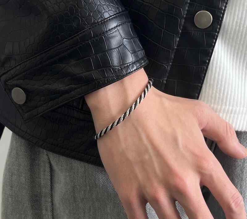 韓国 おすすめ 春夏 秋冬 メンズ 男性 ファッション かっこいい おしゃれ モテ アクセサリー ジュエリー ブレスレット 高級 ヒップホップ 編み ロープ シンプル 個性的 チタン(4)