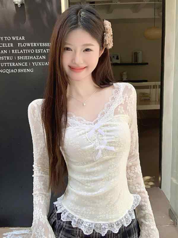 Rakuten - トップス レディース 春季 杏 Vネック 長袖 短丈 レース フリル 蝶結び 修身 私服 かわいい インナー チック 絶美 ユニーク