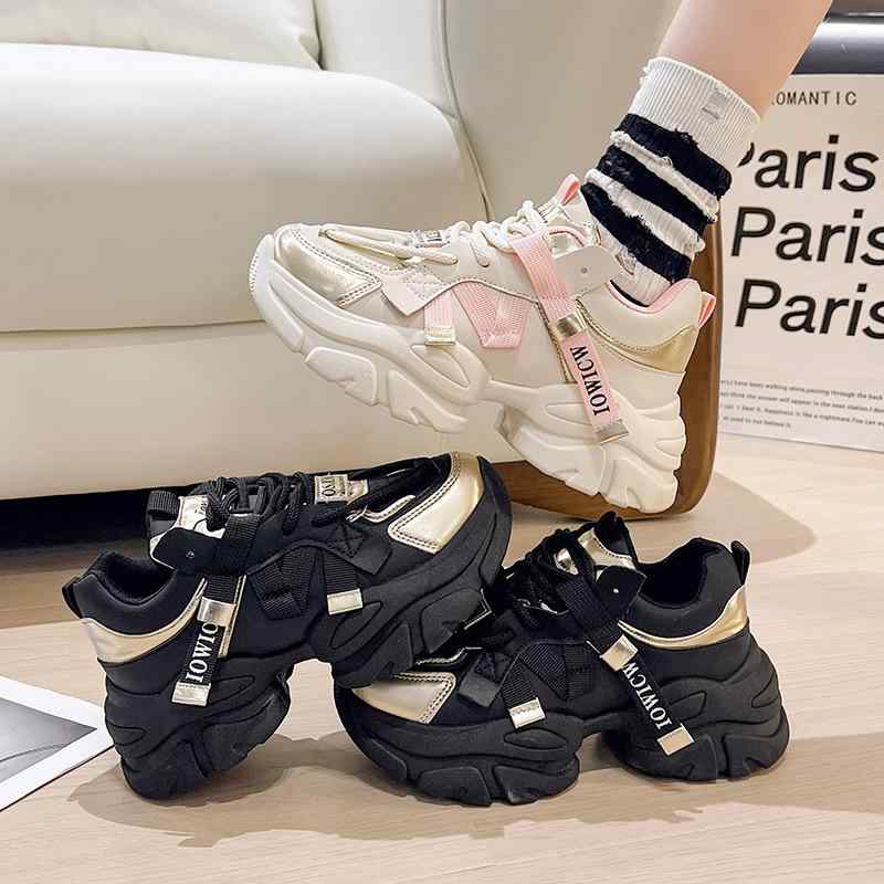 乐天商城 - 人気の 厚底 プラットフォームダッドシューズ 女性 用 2025 春秋 新作 ニッチ多 用途 身長を 伸ばして 足を 見せる小さな カジュアル スポーツシューズ