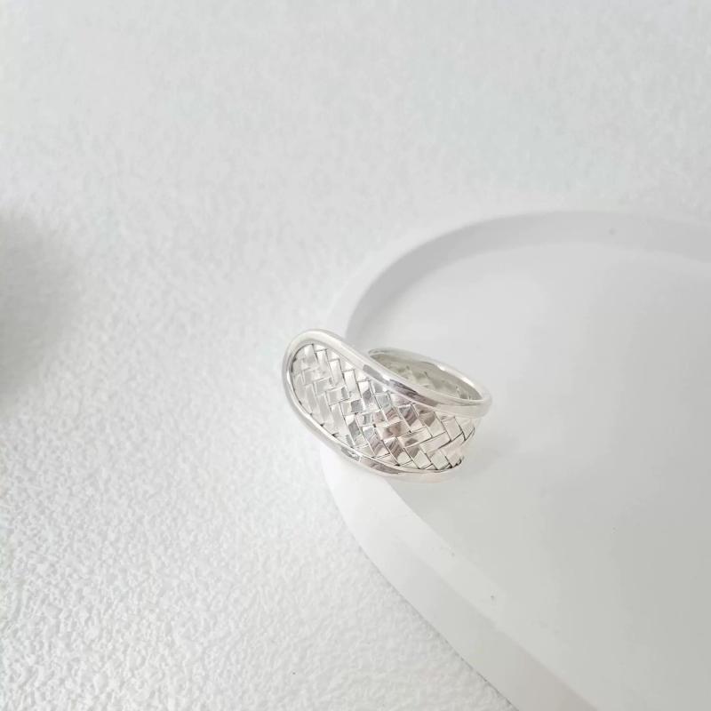 乐天商城 - 指輪 メンズ レディース 調節可能 フリーサイズ オープンリング ファッションリング アクセサリー 手元 ジュエリー 上品 デイリー カジュアル 通勤 ユニセックス ギフト シンプル メッシュ 網目 竹編み メッキ加工 シルバー