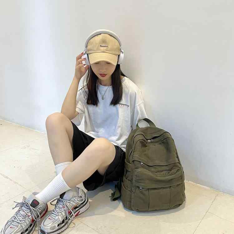 ・カラー展開: パープル、グリーン、ブラック、カーキ・サイズ展開: フリーサイズ・対象: 男女兼用・用途: 自宅収納、アウトドア・主な素材: キャンバス・スタイル: 海外トレンド・容量: 20L以下・機能: 大容量
