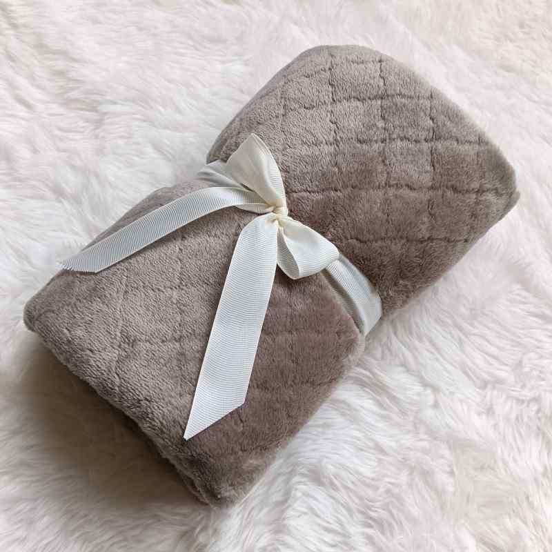 毛布 ひざ掛け 子供 タオルケット 厚手 フランネル 珊瑚マイヤー 膝掛け 車載 北欧風 無地 秋冬 ピンク系