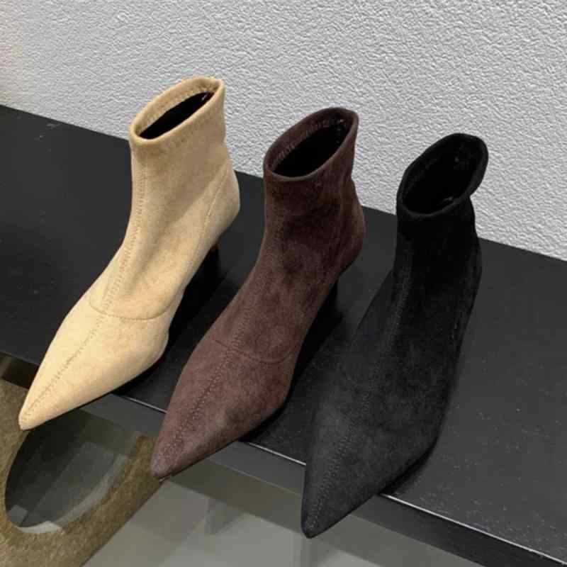 ブーツ レディース チャンキーヒール ショートブーツ スエード ローヒール ぺたんこ 歩きやすい 痛くなりにくい 疲れにくい 履きやすい 伸縮性 ストレッチ 美脚 秋冬 ブラック 黒 ブラウン ベージュ