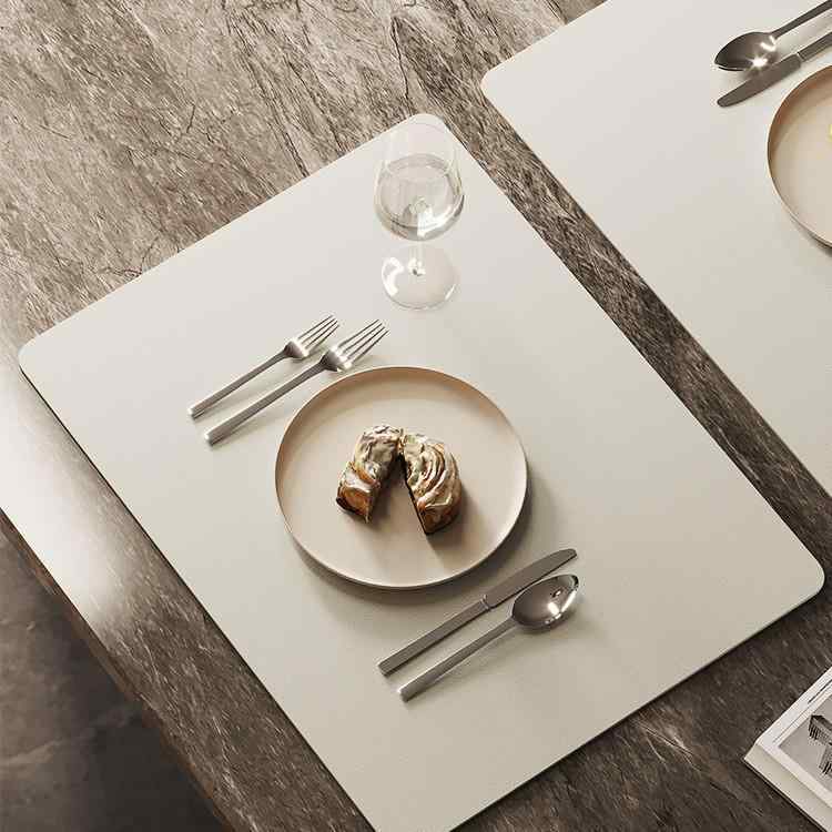 ランチョンマット 豪華感 撥水 耐熱 正方形 シリコン製 テーブルマット プレースマット チーズ白 カー..