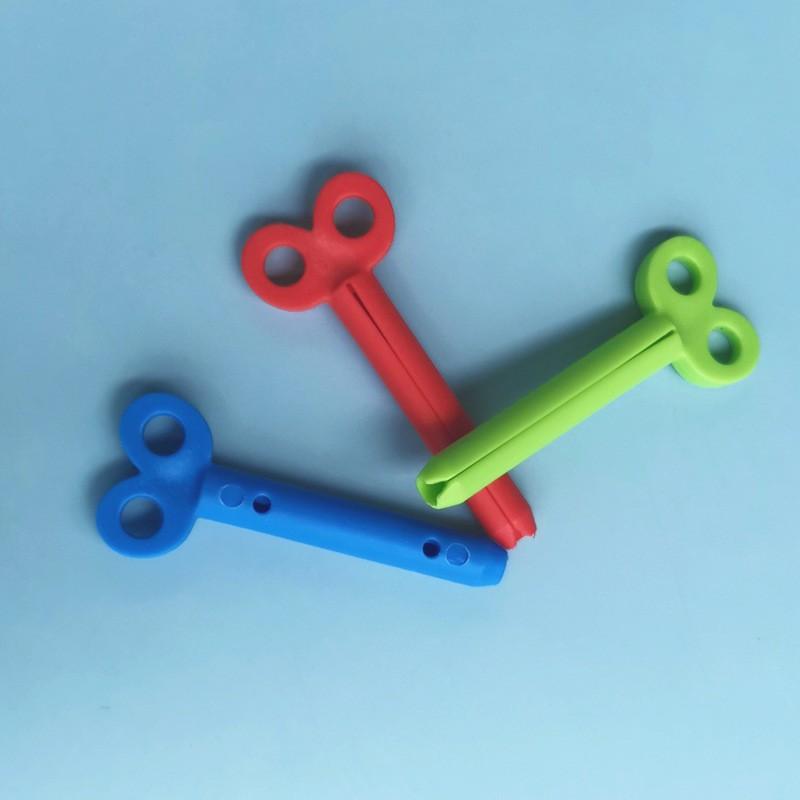 チューブ絞り器 歯磨き粉 チューブ ローラー 手動 軟膏絞り 71cm