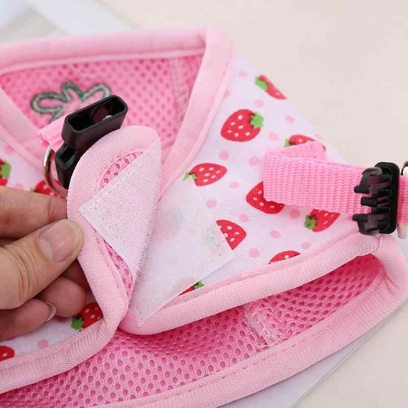 ハーネス 犬用 イチゴ柄 ドッグウェア 胴輪 リード セット ペット用品 小型犬 中型犬 お散歩 かわいい ..