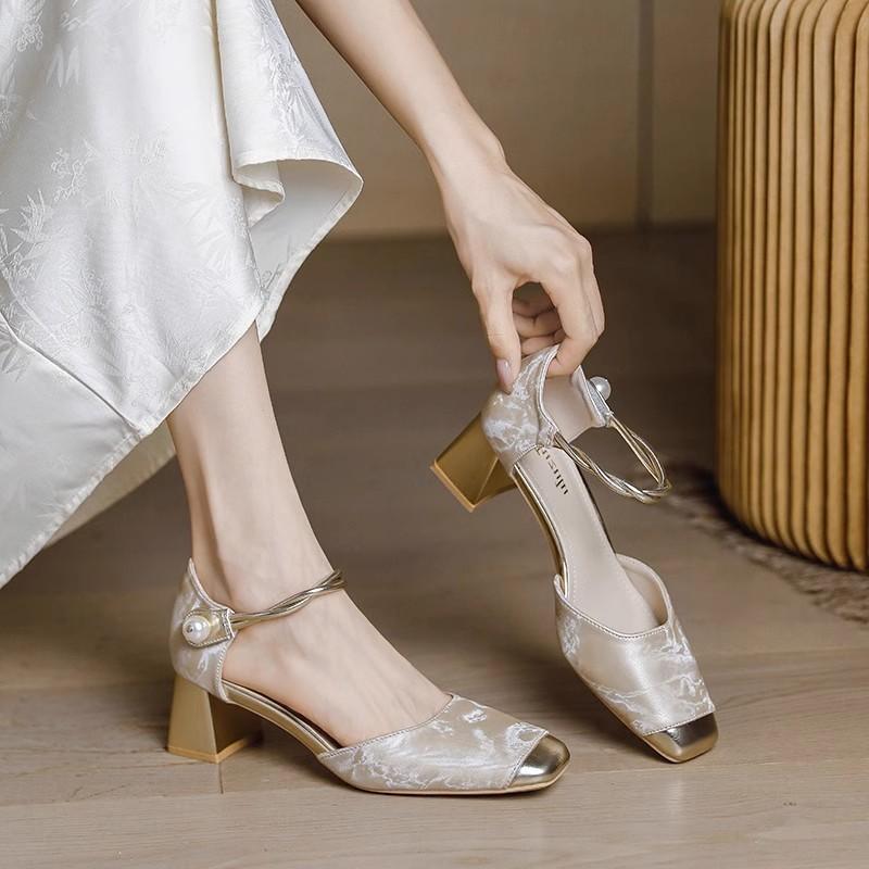 パンプス レディース スクエアトゥ 太ヒール メリージェーン チャイナドレス 靴 ストラップ 合成皮革 春夏 秋冬 杏色 シルバー ブラック グリーン