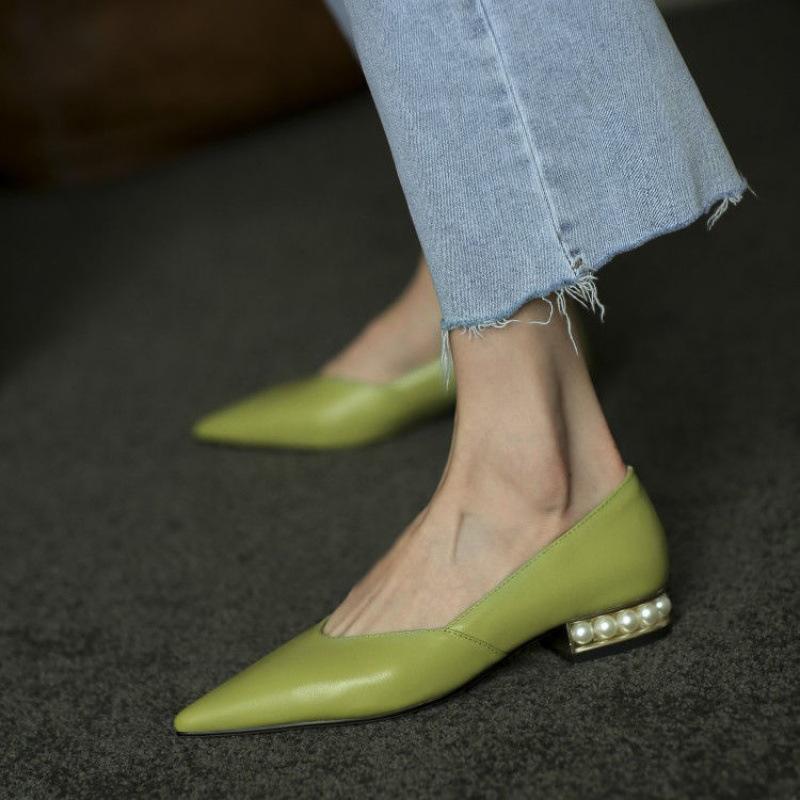 パンプス レディース ローヒール ポインテッドトゥ フラット ストラップ パール メリージェーン フラットシューズ チャンキーヒール スエード調 フェイクレザー 合成皮革 春夏 ブラック 黒 ホワイト 白 グリーン 緑