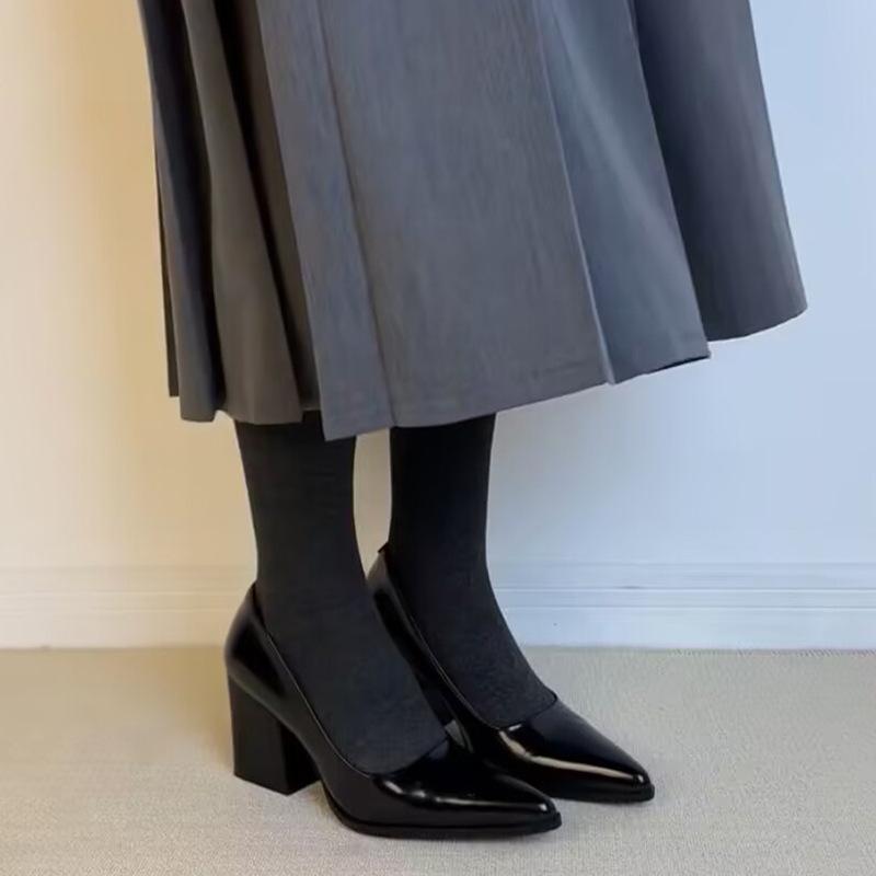 パンプス レディース 羊革 レトロ ポインテッドトゥ 太ヒール 歩きやすい 通勤 ミドルヒール 黒 ブラック 春夏 秋