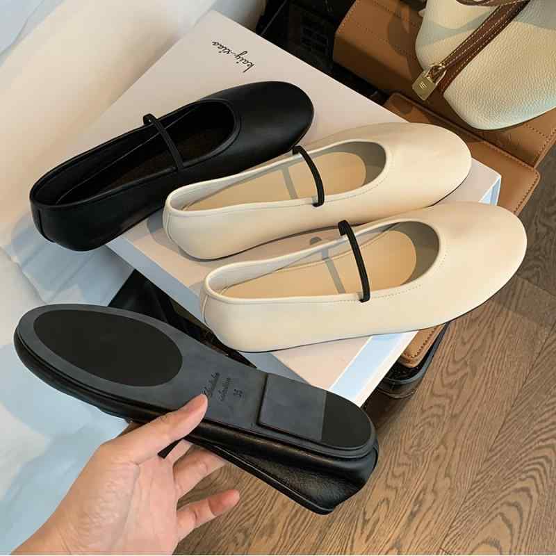 パンプス レディース 女性用 革 フラット ローヒール ラウンドトゥ ストラップ メリージェーン シューズ 靴 白 黒 春夏 秋冬