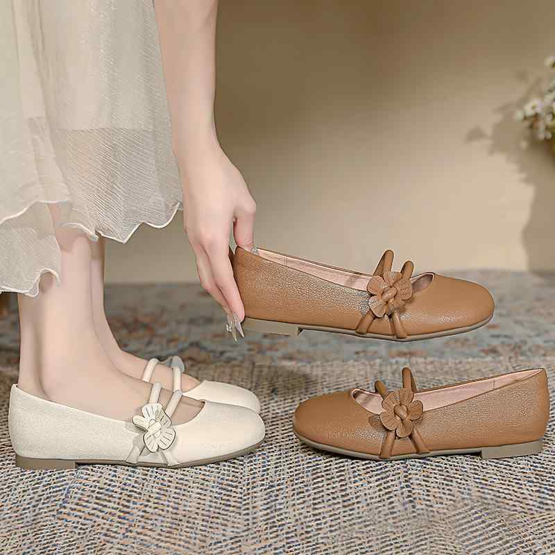 パンプス レディース ローヒール マリージェーン ラウンドトゥ ストラップ ぺたんこ靴 フラットシューズ 太ヒール 歩きやすい 杏色 コーヒーカラー 幅広 甲高 牛革 春夏 秋冬 妊婦 疲れにくい 35 36 37 38 39 40 41 42 43