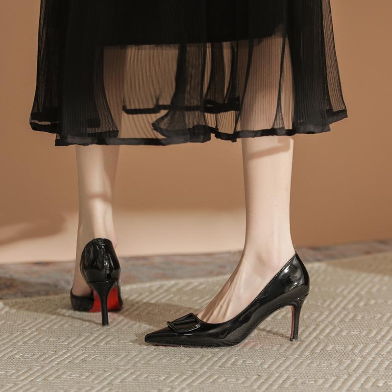 高跟パンプス レディース ポインテッドトゥ ピンヒール エナメル 無地 7cm 9cm ブラック ベージュ 春夏 韓国 ハイヒール