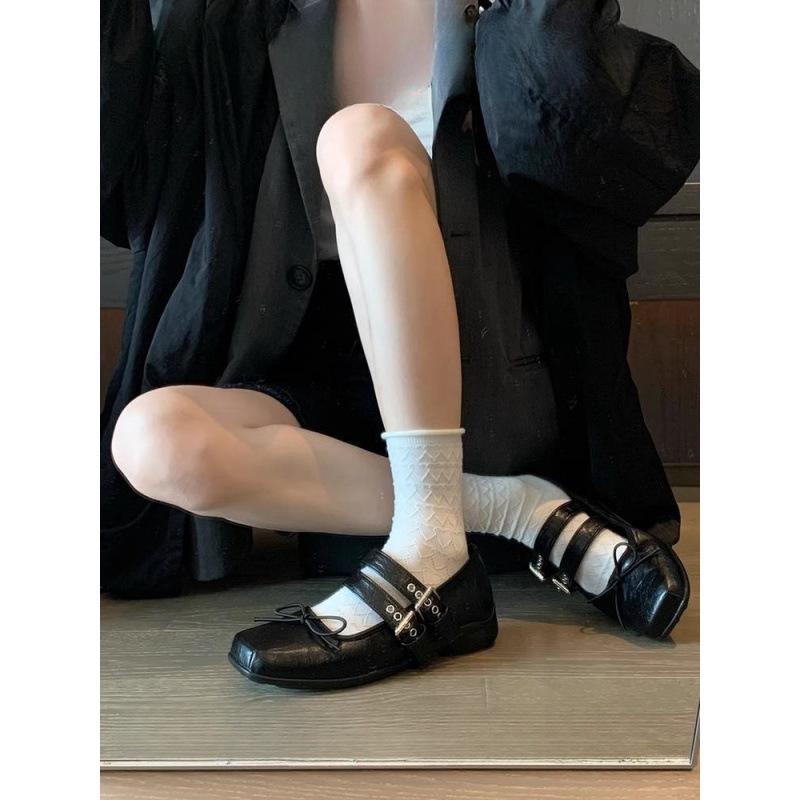 パンプス レディース マリージェーン フラット ストラップ スクエアトゥ ローヒール 繊維 婦人靴 かわいい おしゃれ 歩きやすい 履きやすい 黒 シルバー 茶色 春夏 秋冬