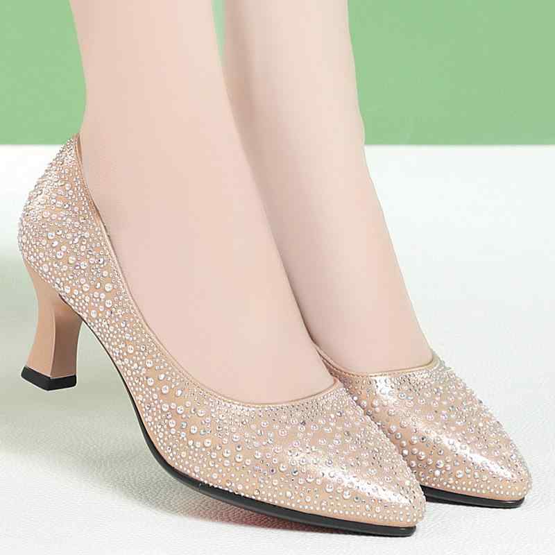 パンプス レディース シャンパンゴールド ポインテッドトゥ 太ヒール パーティー 結婚式 二次会 お呼ばれ 春夏