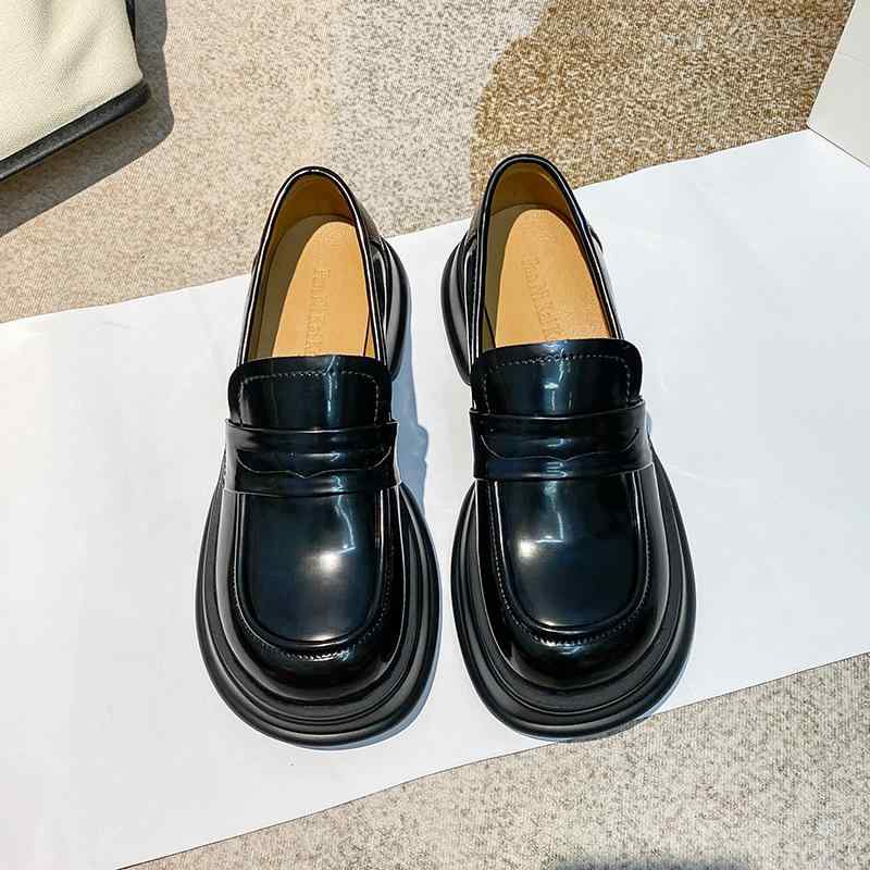 ローファー レディース 厚底 チャンキーヒール 丸頭 フラットシューズ スリッポン 韓国 カジュアルスタイル 革 ブラック ブラウン アイボリー 春夏秋冬