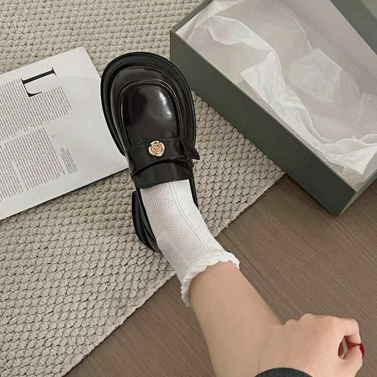 ローファー レディース 厚底 スリッポン レザーシューズ ラウンドトゥ 無地 ブラック ブラウン 春夏 カジュアル 普段使い