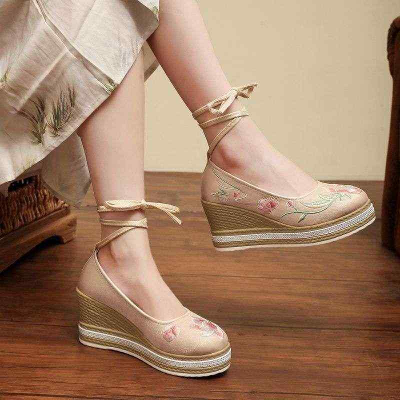 靴 レディース 婦人靴 厚底 民族風 刺繍 チャイナドレス 布靴 8cmヒール ラウンドトゥ 歩きやすい 普段使い 赤/シャンパン/白