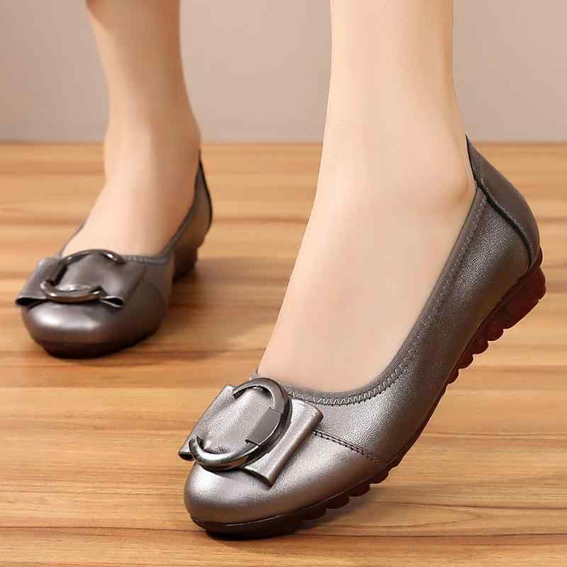 靴 レディース 婦人靴 カジュアルシューズ レザーシューズ フラット ローヒール ぺたんこ靴 痛くなりにくい 歩きやすい 柔らかい 牛革 履きやすい 滑り止め ミセス シニア 中高齢者 普段使い 旅行 春夏秋冬 ブラック グレー アイボリー ブルー