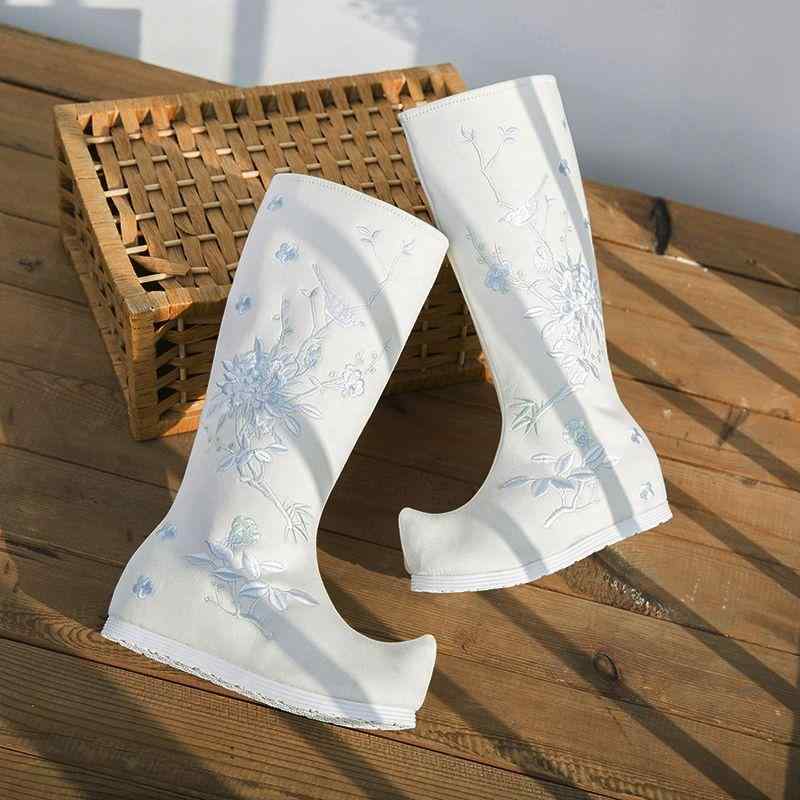 ブーツ レディース 女性用 漢服 布靴 刺繍 エスニック チャイナ風 ローヒール フラット 春秋 普段使い オフホワイト レッド系