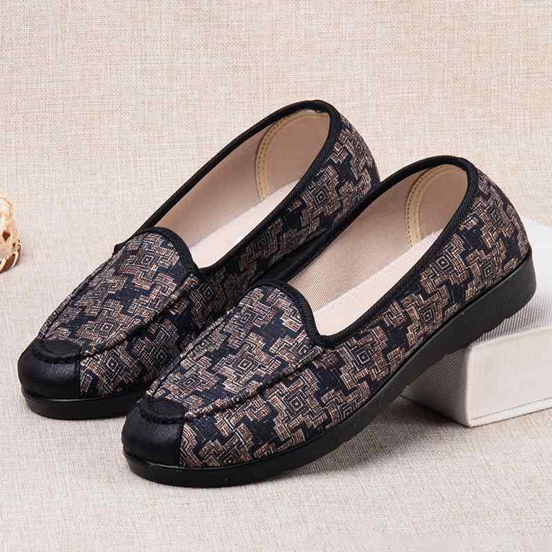 靴 レディース 老北京布靴 スリッポン フラット ローヒール ぺたんこ 婦人靴 コンフォート シューズ やわらかい 履きやすい 歩きやすい 普段使い 旅行 ブラック レッド