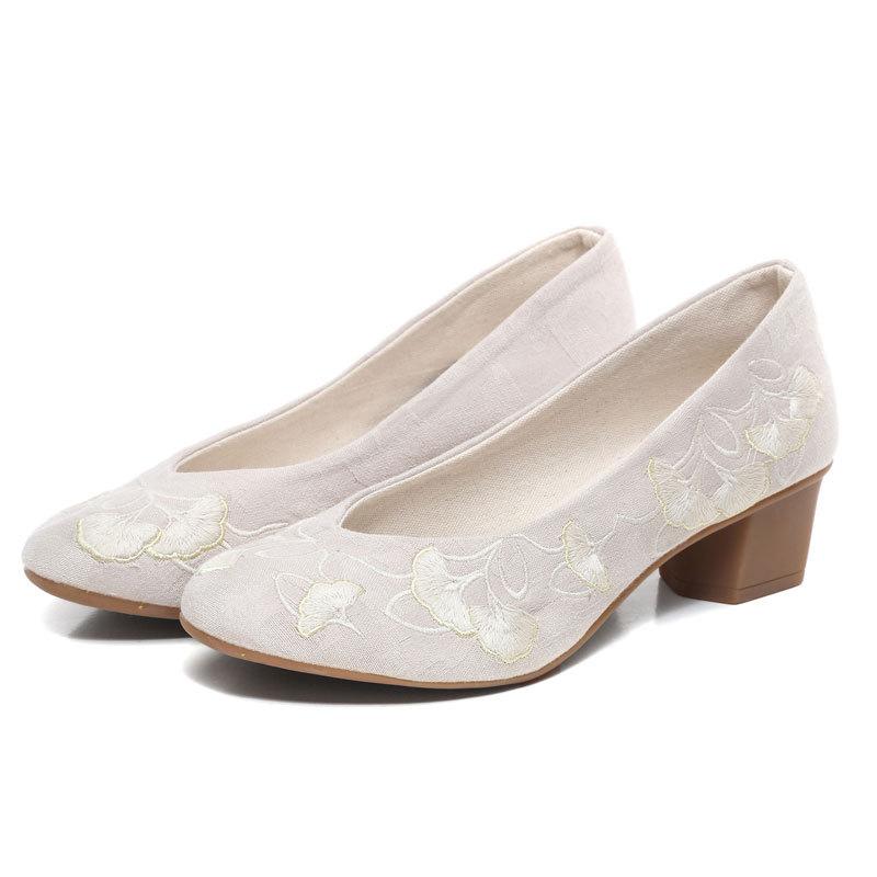布靴 レディース 春夏 老北京 民族風 スリッポン チャイナドレス シューズ 古風 漢服 刺繍 花柄 ミドルヒール ラウンドトゥ ベージュ ピンク系(x2)