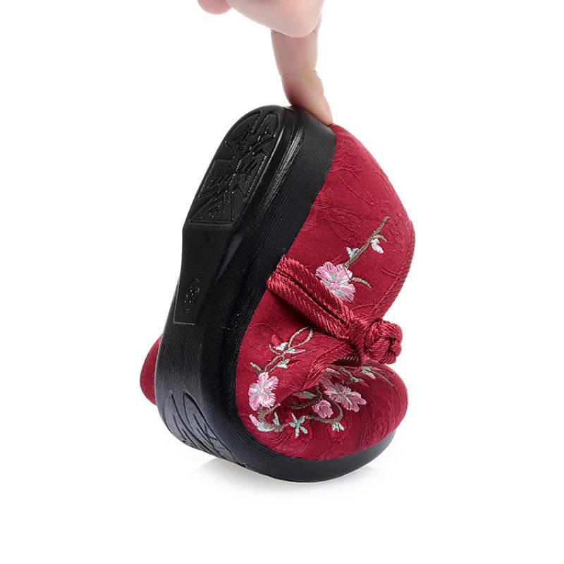 布靴 レディース 刺繡 スリッポン フラット ローヒール ラウンドトゥ 滑り止め 柔らかい 綿布 通気性 普段使い ママ 婦人靴 ブラック レッド グレー ピンク系