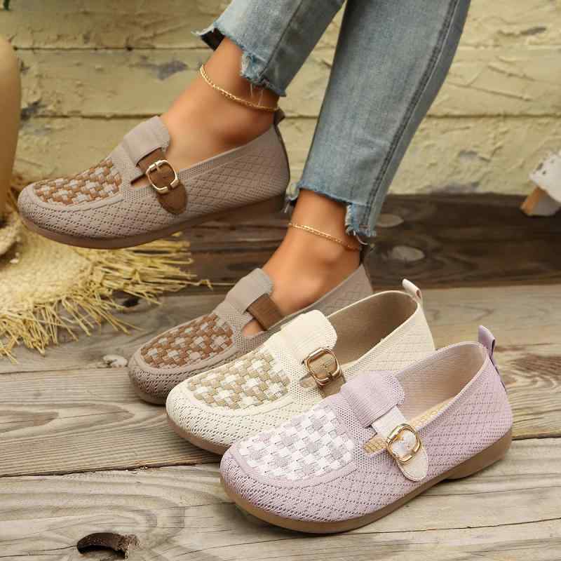 靴 レディース 布靴 スリッポン ローカット ぺたんこ靴 フラットヒール 柔らかい 軽量 快適 通気性 耐摩耗性 カジュアルシューズ 春夏秋冬 米白 紫色 コーヒー色