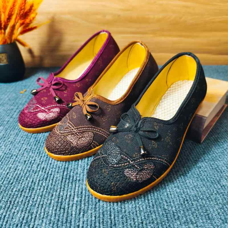 靴 レディース 高齢者 布靴 牛筋底 衝撃吸収 スリッポン ぺたんこ靴 ラウンドトゥ キャンバス 36 37 38 39 40 春秋 夏 カジュアル 普段使い 黒 ブラック 赤 レッド 茶色 ブラウン