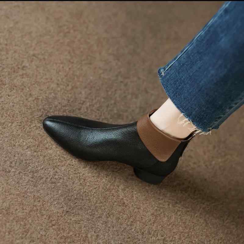 ブーツ レディース チェルシーブーツ ショートブーツ チャンキーヒール ポインテッドトゥ 履きやすい ローヒール 3cm 4cm PUレザー 合皮 裏起毛 暖かい あったか 美脚 歩きやすい 疲れにくい 滑り止め 黒 ブラック ベージュ 春秋冬