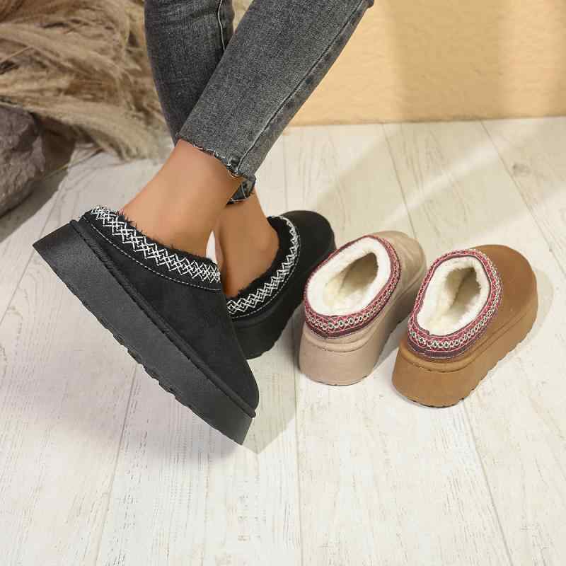 スノーブーツ レディース 秋冬 厚底 防滑 保暖 ラウンドトゥ ショートブーツ 婦人靴 ローカット スリッポン ファー ボア付き 黒 茶色 ベージュ