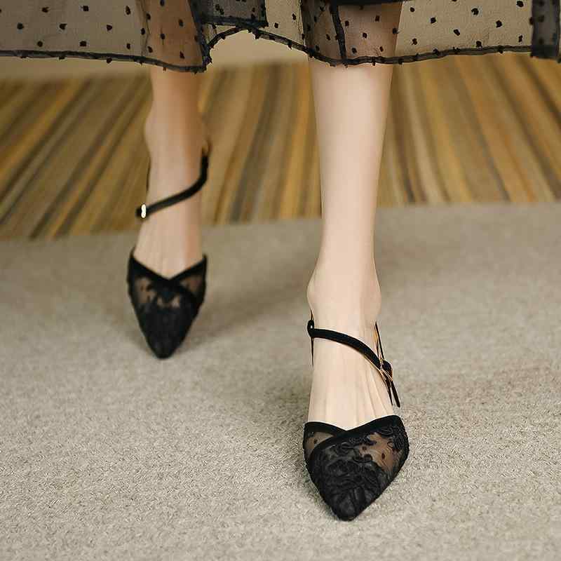 サンダル レディース 涼鞋 メッシュ 花柄 チャンキーヒール バックストラップ ポインテッドトゥ 夏 婦人靴 黒(4)