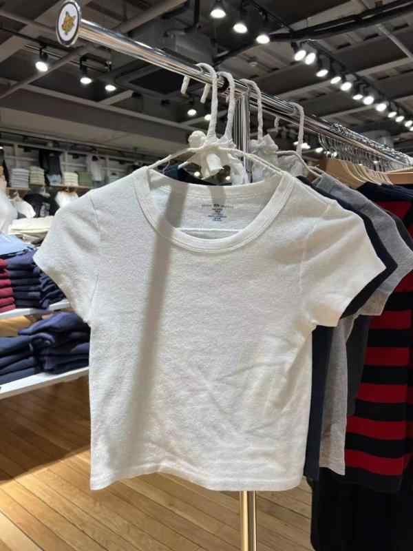 乐天商城 - Tシャツ レディース トップス 半袖 へそ出し ショート丈 カットソー スリムフィット ラウンドネック コットン 無地 春夏 かわいい カジュアル スタイル