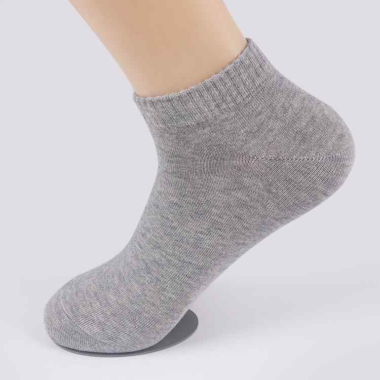 靴下 男性用 メンズ 短め ソックス 滑り止め付き 綿 通年 普段使い3