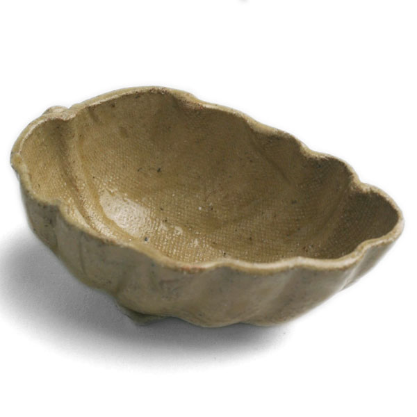 灰釉葉形正油入れ・有松進《醤油入れ・7.3cm》