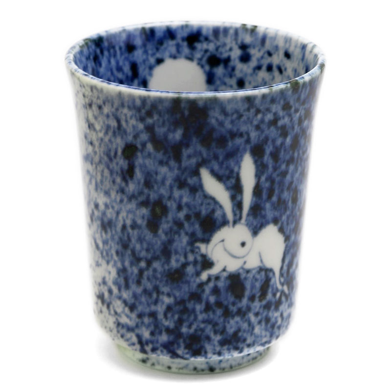 Rakuten - 染付：染付吹墨月に兎深向・阪東晃司《小鉢・湯呑・7.8cm》