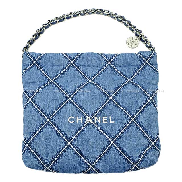 2024年 春夏 新作 CHANEL シャネル シャネル22 マトラッセ メダルチャーム付 スモール ホーボー ブルー デニム シルバー金具 AS3260 ハンドバッグ 新品未使用(2024 SS New CHANEL Chanel 22 matelasse with medal charm small hobo Blue Handbag)【あす楽対応】#yochika